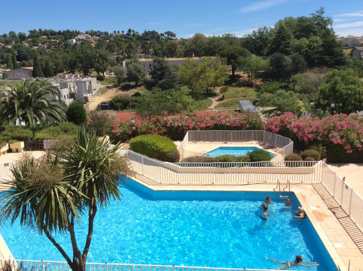 Au Calme Dans Hameau Fleuri Joli Studio 3 Pers Piscine Parking Wi-Fi Vence Kültér fotó